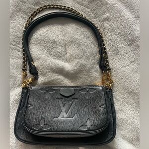 Louis Vuitton Multi-pochette accessoires, black empreinte leather